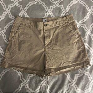 GAP Women's Khaki 5" Shorts
